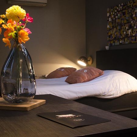 Jambon Hotel Uden Eksteriør billede
