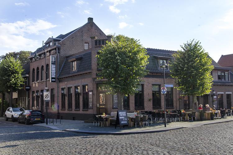 Jambon Hotel Uden Eksteriør billede